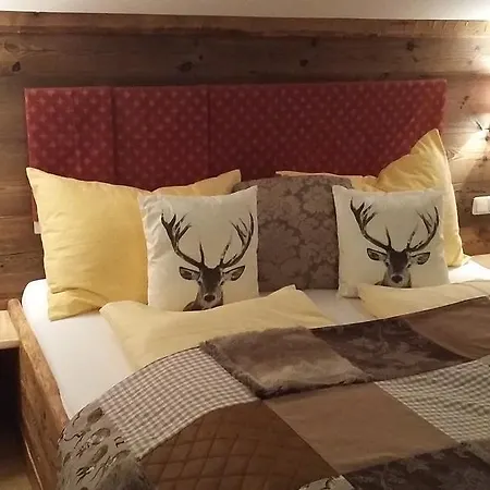 Bed and Breakfast Platzhirsch zur alten Wagnerei Saint Wolfgang Zimmer foto