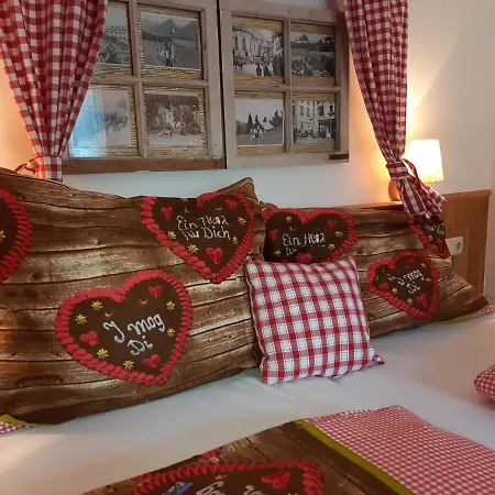 Bed and Breakfast Platzhirsch zur alten Wagnerei Saint Wolfgang Exterior foto