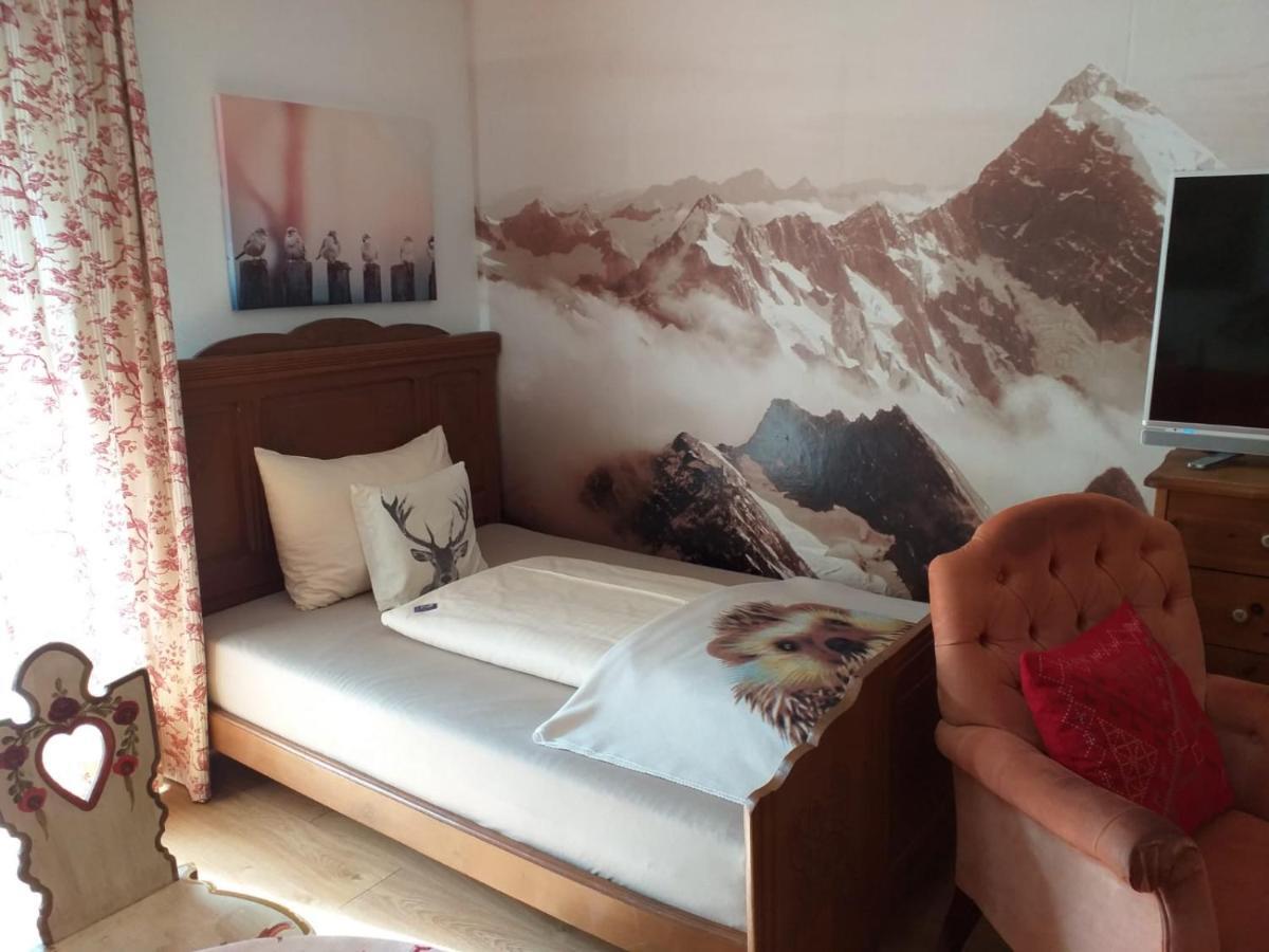 Frühstückspension Platzhirsch Zur Alten Wagnerei 3*
