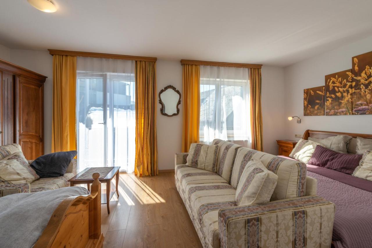 Platzhirsch Zur Alten Wagnerei Gastehaus