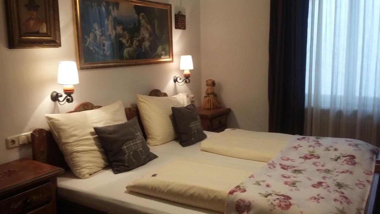 Platzhirsch Zur Alten Wagnerei Gastehaus Sankt Wolfgang im Salzkammergut