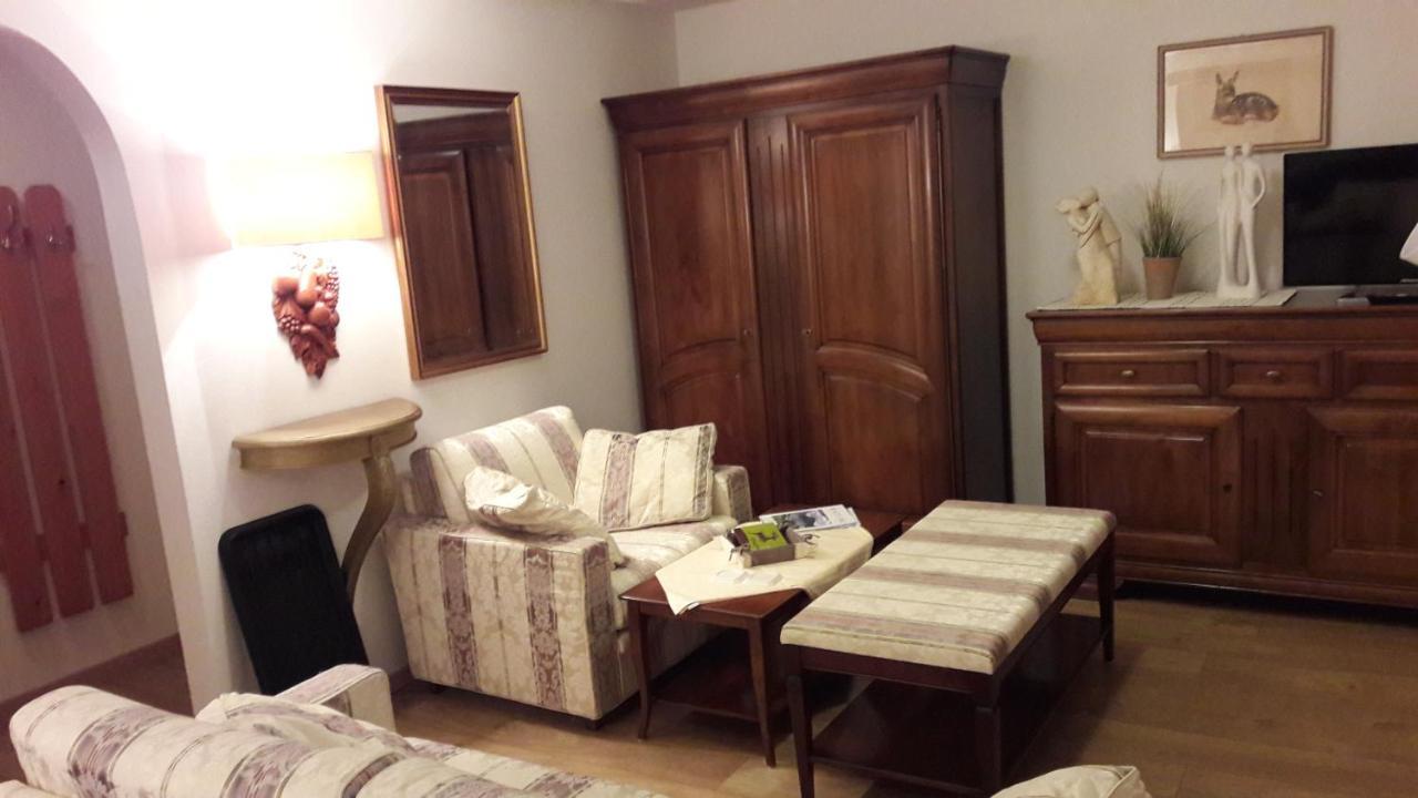 Bed & Breakfast Platzhirsch Zur Alten Wagnerei Gastehaus