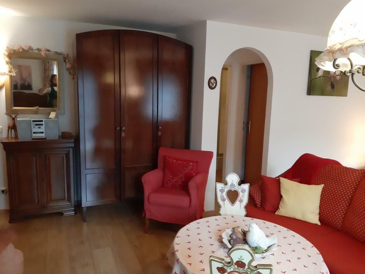 Bed & Breakfast Platzhirsch Zur Alten Wagnerei Gastehaus
